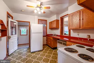 823 Fritz Ave, Reading, PA 19607 - Photo 11