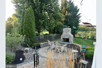 35 Pacific Avenue, Sinking Spring, PA 19608 - Photo 3