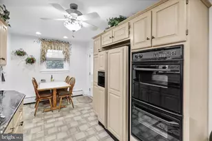 21 Woodland Rd, Reading, PA 19610 - Photo 7