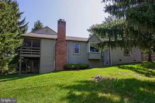 2018 Meadow Glen, Reading, PA 19610 - Photo 5