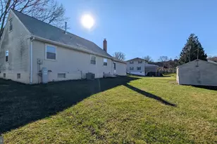 308 Spohn Rd, Reading, PA 19608 - Photo 3