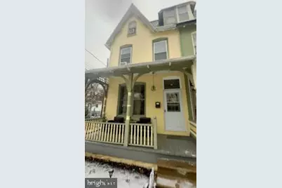 521 Douglass St, Reading, PA 19601 - Photo 1