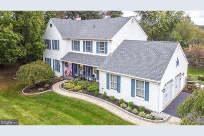 4505 Overlook Circle - Photo 1