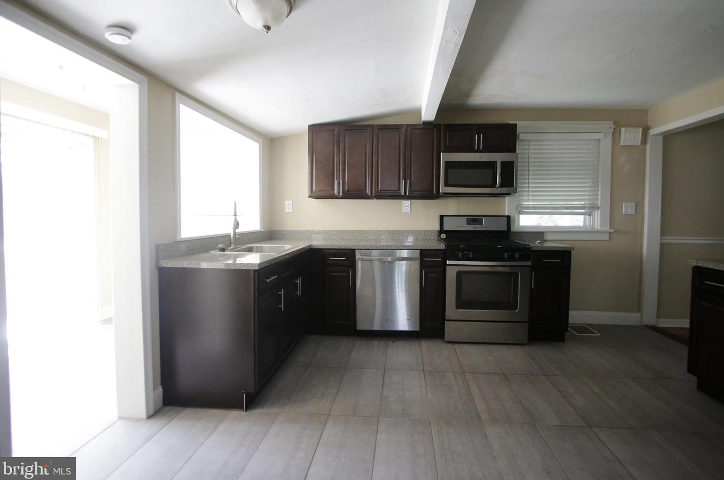 334 9th St, Sellersville PA  18960-2207 exterior