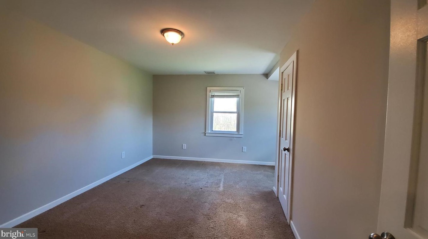 334 9th St, Sellersville PA  18960-2207 exterior