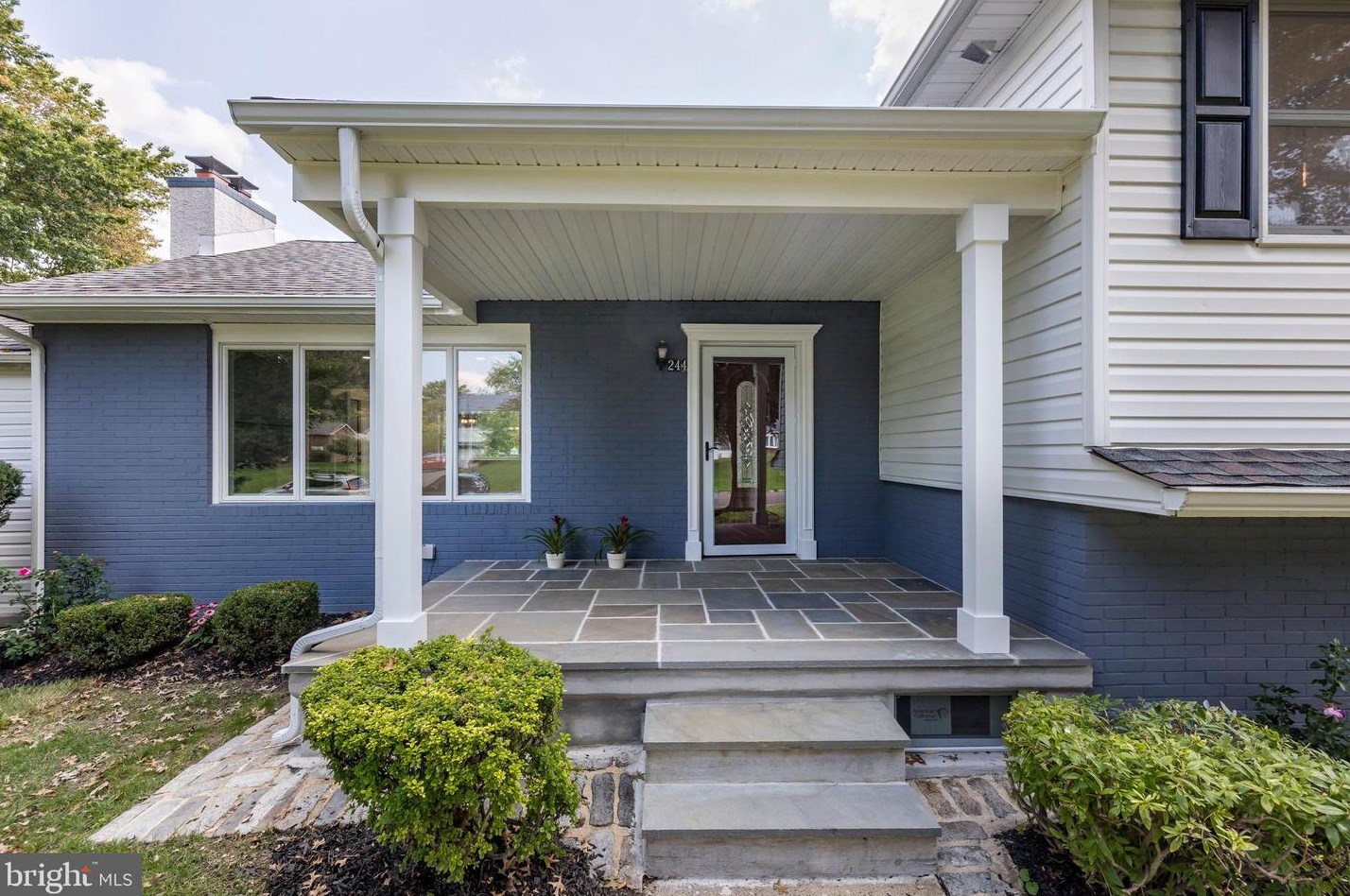 244 Forrest Dr, Chalfont PA  18914-3147 exterior