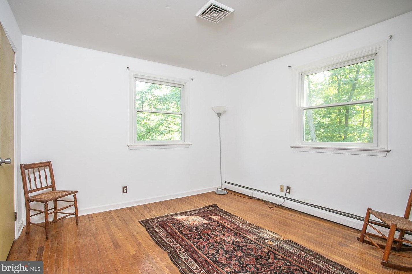 24 Scarlet Oak Dr, Gardenville PA  18901-2912 exterior