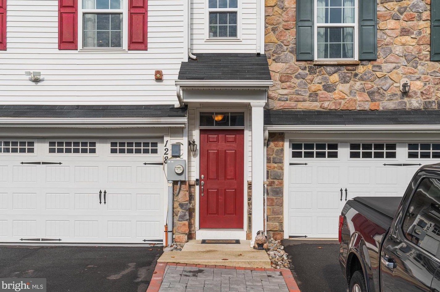 128 Carters Mill Rd, Langhorne PA  19053-2701 exterior