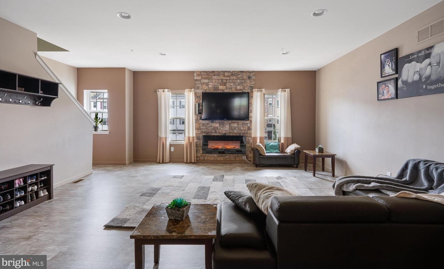 128 Carters Mill Rd, Langhorne PA  19053-2701 exterior