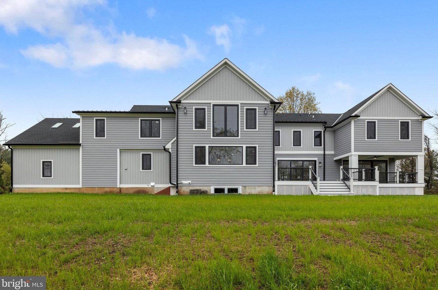 49 Thompson Mill Rd, Upper Makefield PA  18940-9628 exterior