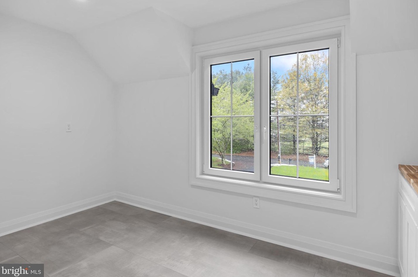 49 Thompson Mill Rd, Upper Makefield PA  18940-9628 exterior