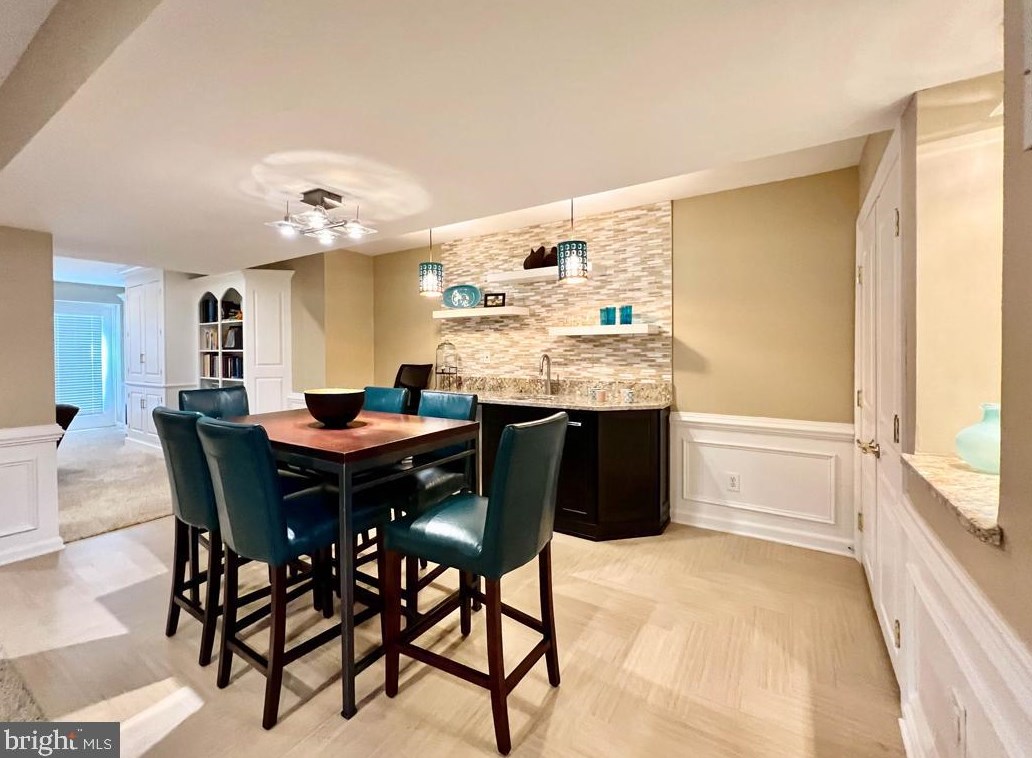 16 Eagleton Farm Rd, Upper Makefield PA 18940-4214 exterior