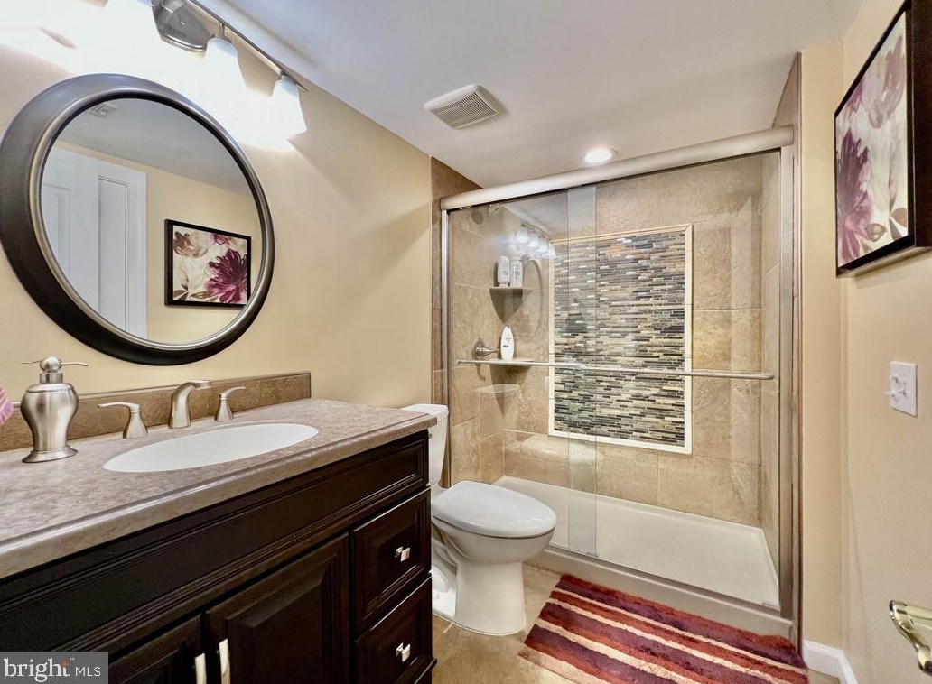 16 Eagleton Farm Rd, Upper Makefield PA 18940-4214 exterior