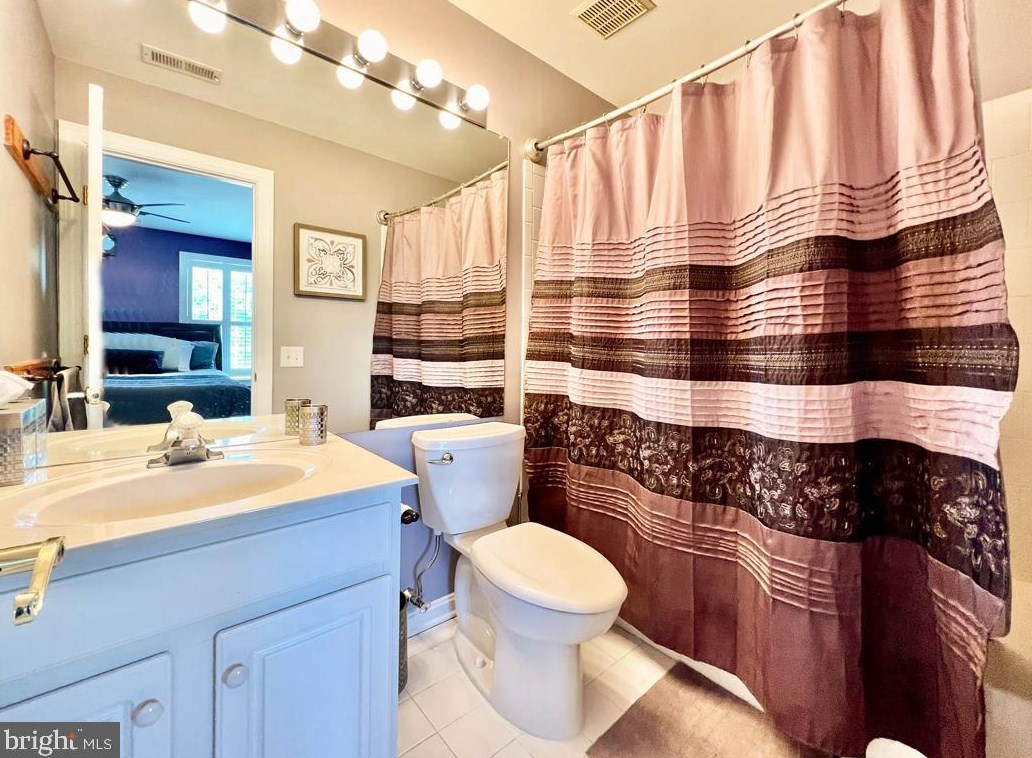 16 Eagleton Farm Rd, Upper Makefield PA 18940-4214 exterior