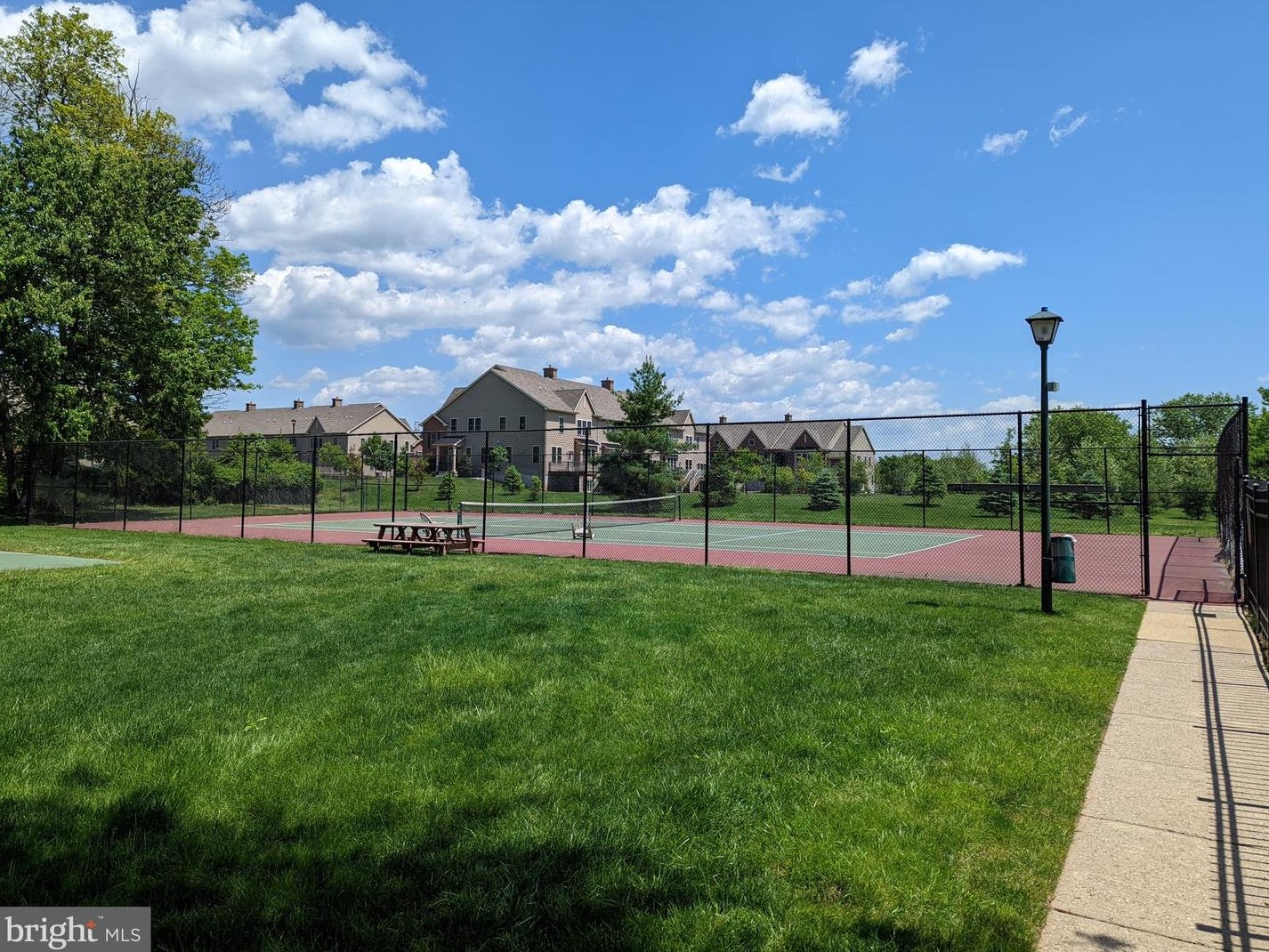 4 Bennington Pl, Upper Makefield PA  18940-1702 exterior