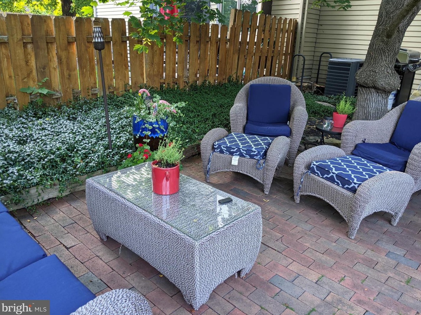 4 Bennington Pl, Upper Makefield PA  18940-1702 exterior