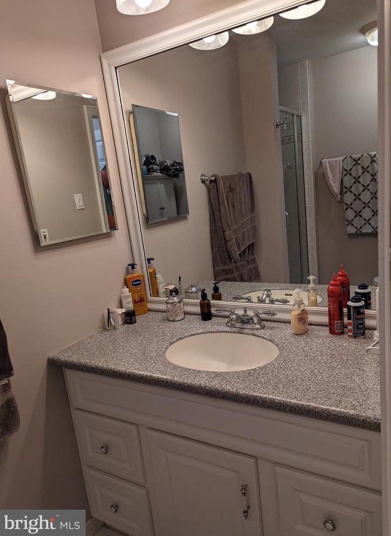 4 Bennington Pl, Upper Makefield PA  18940-1702 exterior