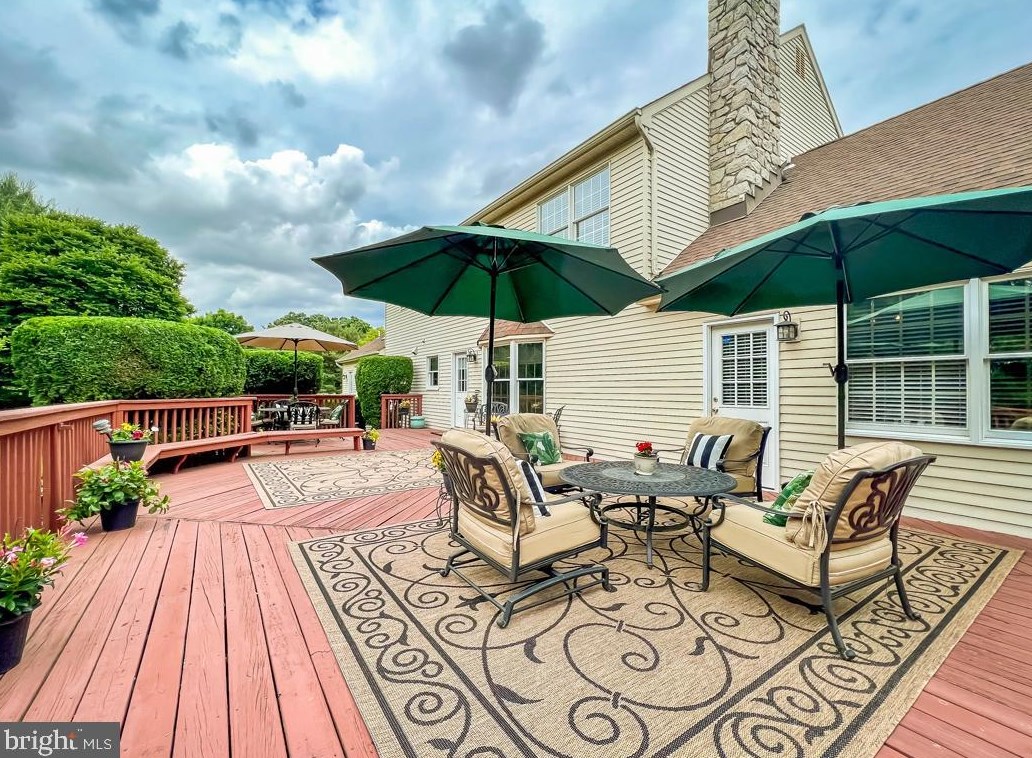 1 Autumn Dr, Upper Makefield PA  18940-1764 exterior