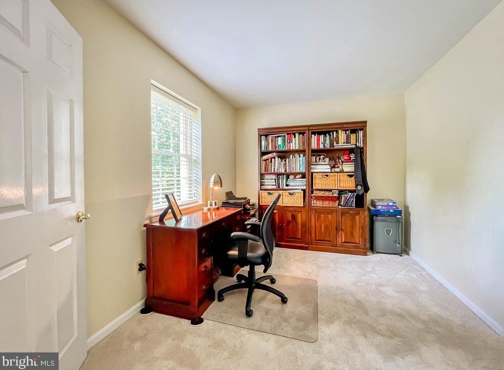 1 Autumn Dr, Upper Makefield PA  18940-1764 exterior