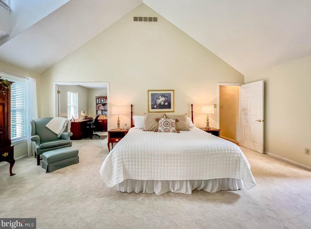 1 Autumn Dr, Upper Makefield PA  18940-1764 exterior