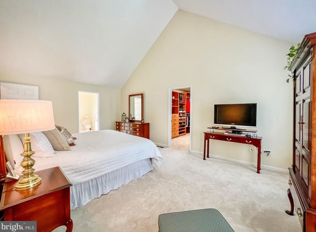 1 Autumn Dr, Upper Makefield PA  18940-1764 exterior