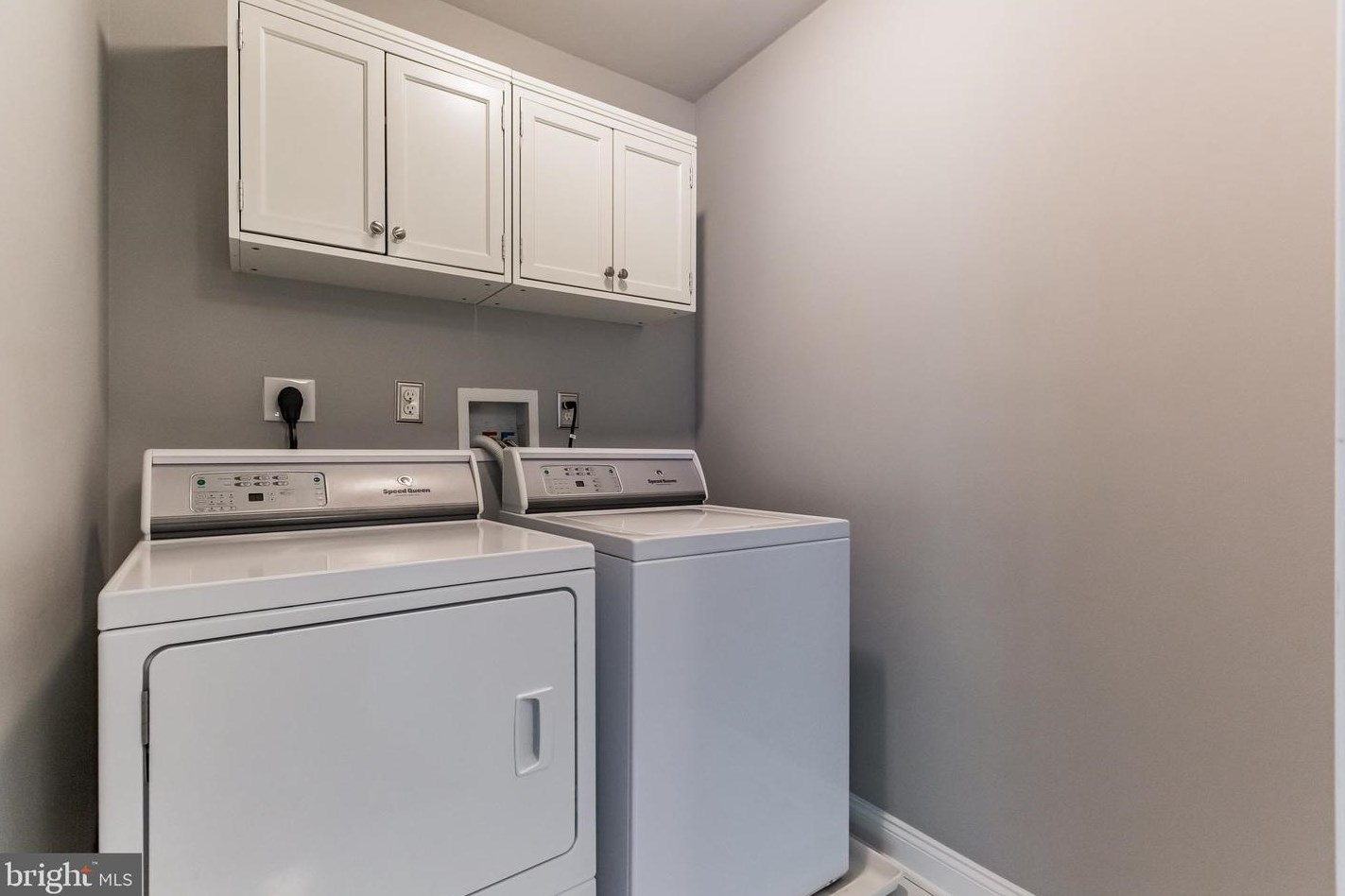 85 Elfreths Ct, Upper Makefield PA 18940-1150 exterior