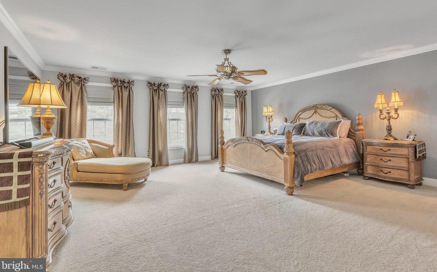 85 Elfreths Ct, Upper Makefield PA 18940-1150 exterior