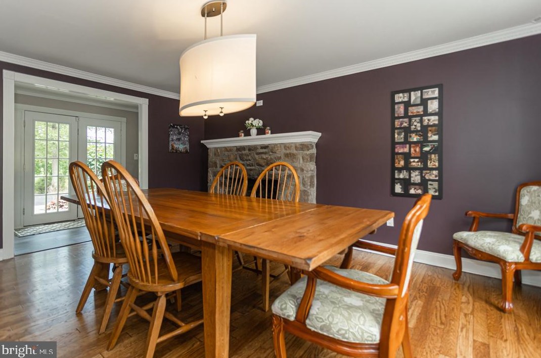 399 Pineville Rd, Upper Makefield PA  18940-3111 exterior