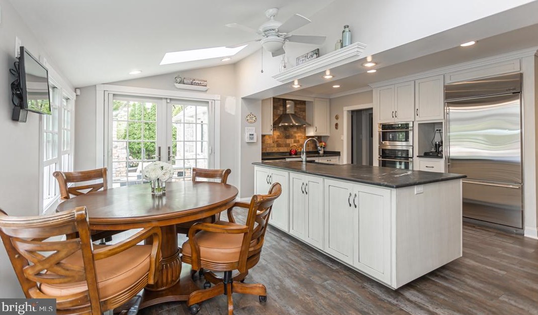 399 Pineville Rd, Upper Makefield PA  18940-3111 exterior