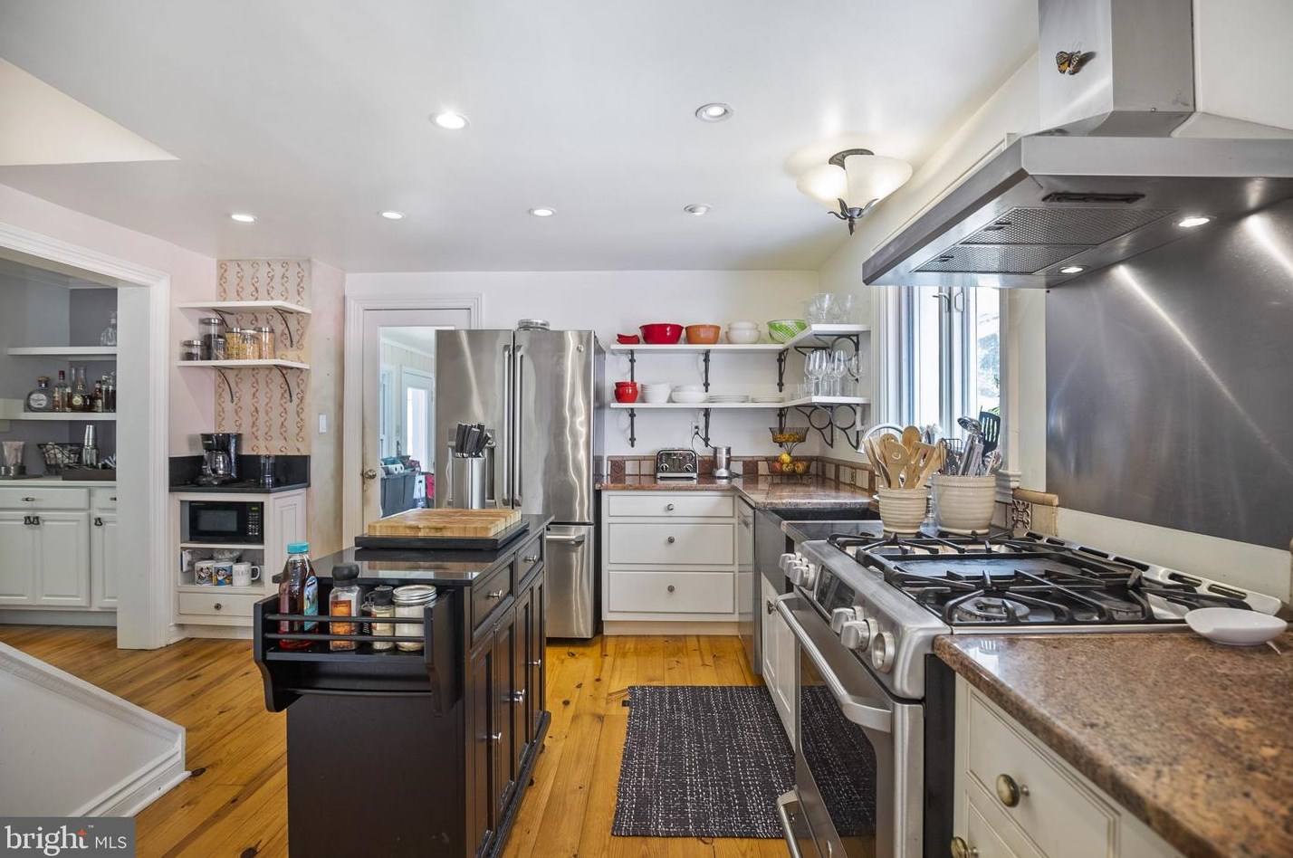 3884 Street Rd, Gardenville PA  18902-9218 exterior