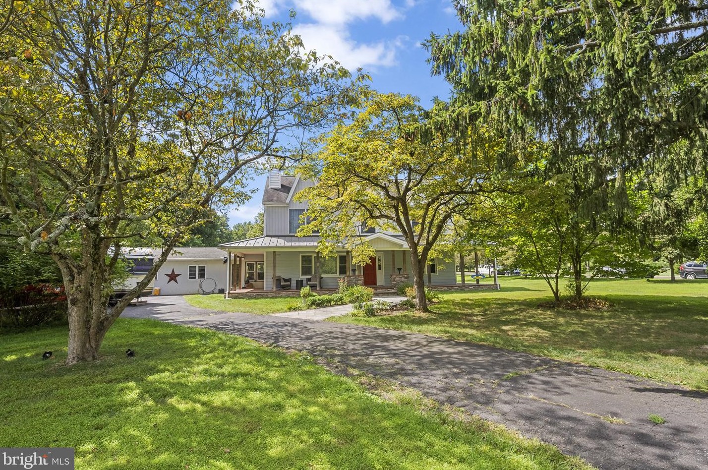 3884 Street Rd, Gardenville PA  18902-9218 exterior