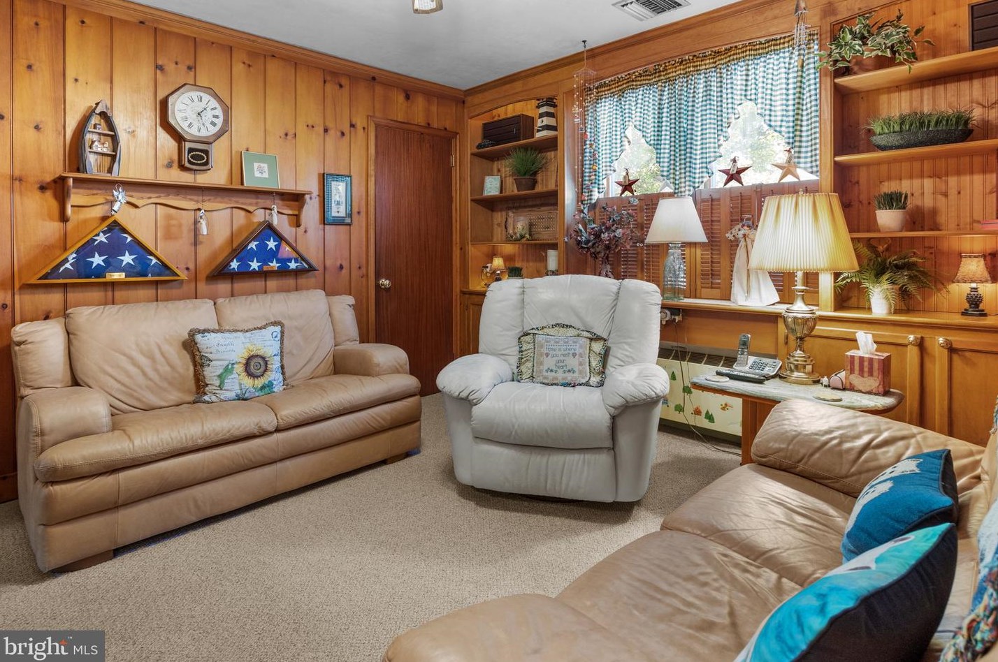 541 Lafayette St, Upper Makefield PA 18940-2133 exterior