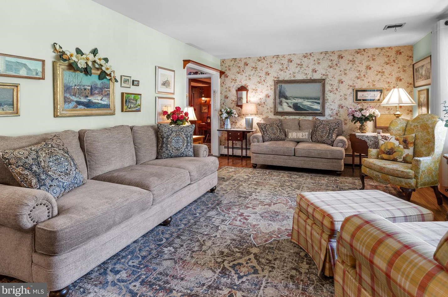 541 Lafayette St, Upper Makefield PA 18940-2133 exterior