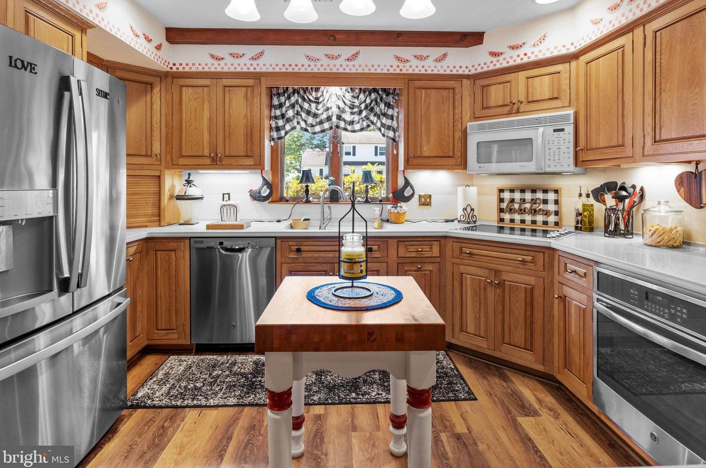 541 Lafayette St, Upper Makefield PA 18940-2133 exterior