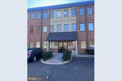 370 E Maple Avenue #204, Langhorne, PA 19047 - Photo 1