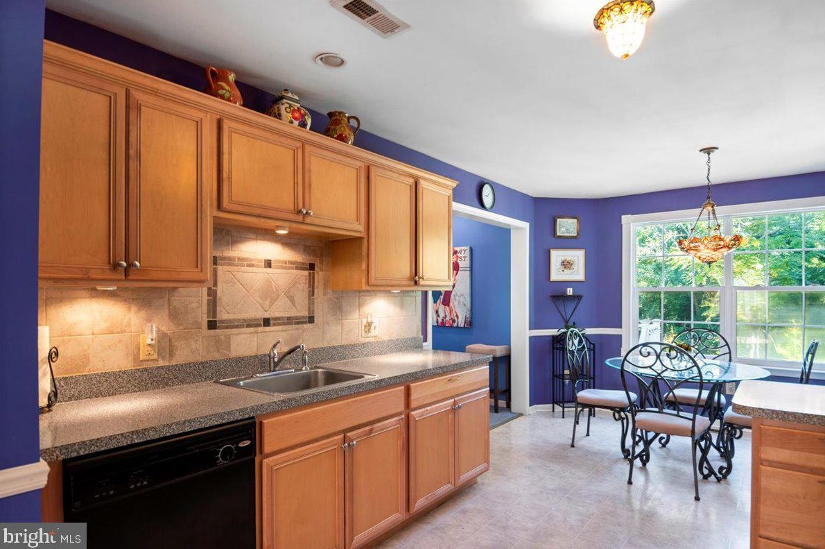 4318 Sunset Ave, Levittown PA  exterior