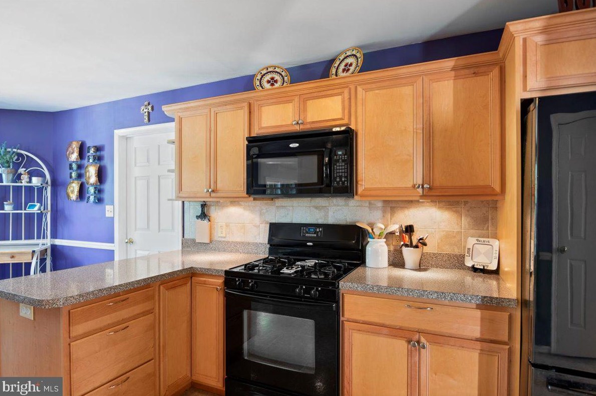 4318 Sunset Ave, Levittown PA  exterior