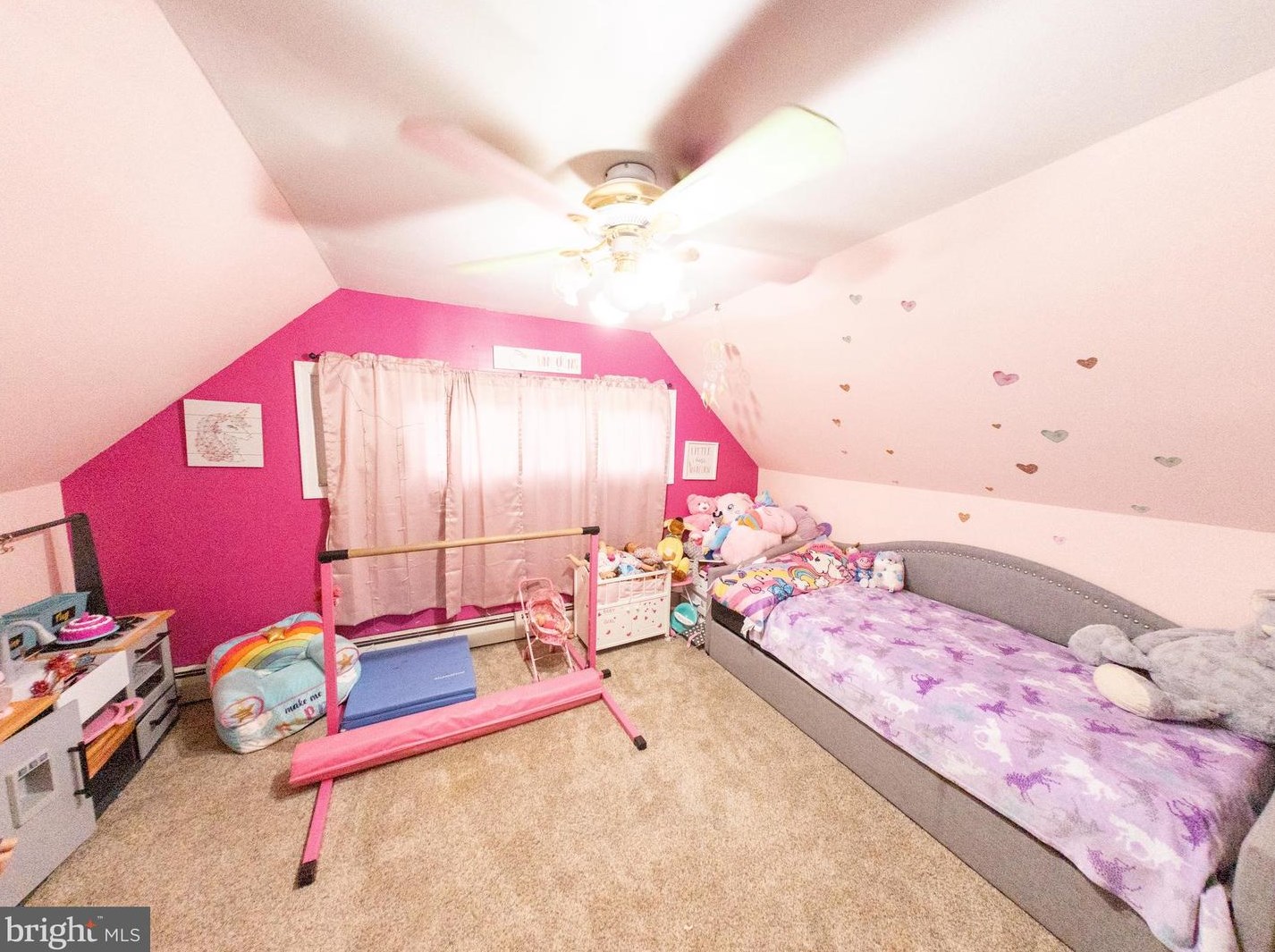 259 Goldenridge Dr, Levittown PA  19057-3434 exterior