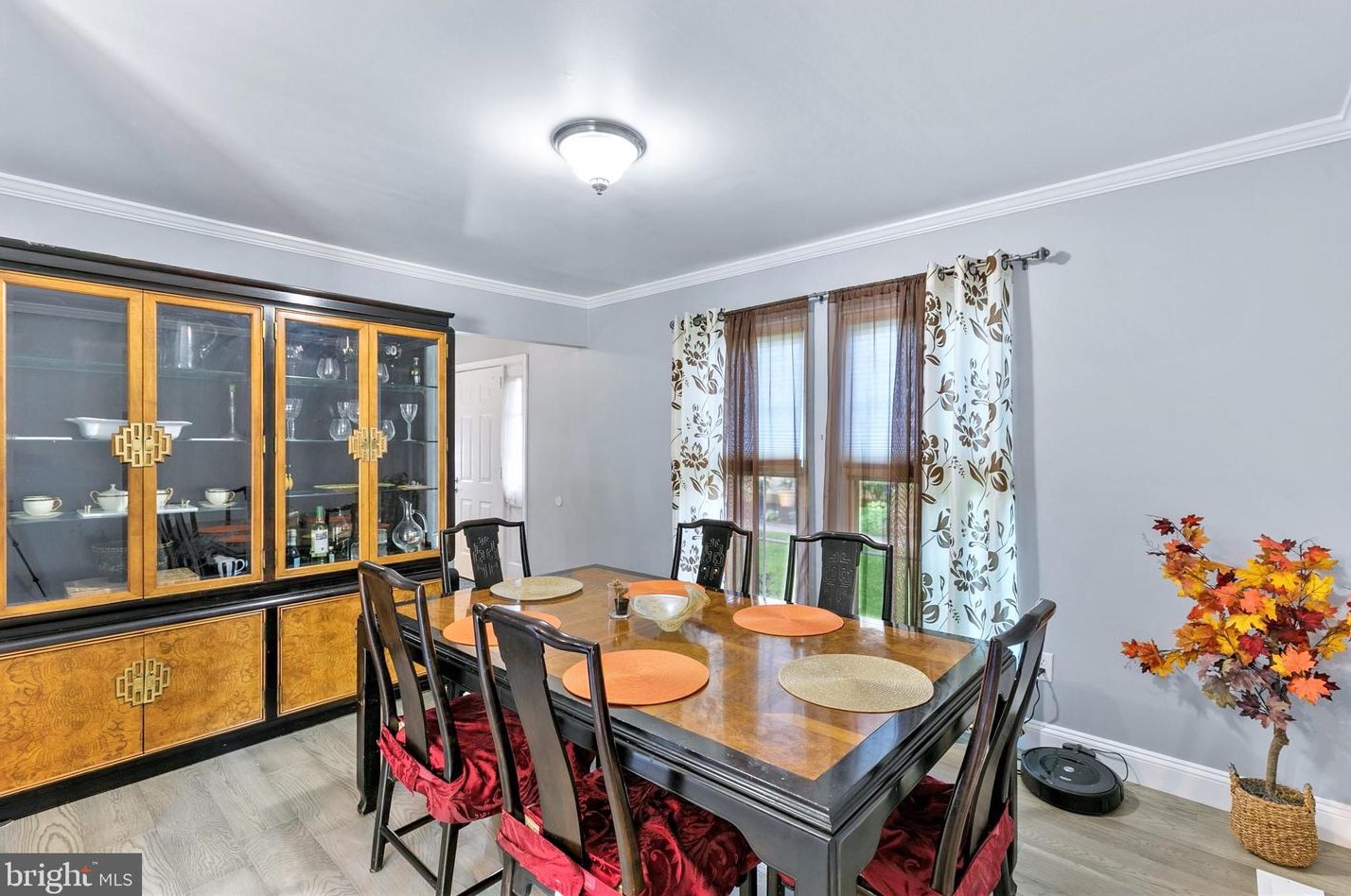 221 Parkview Way, Upper Makefield PA 18940-1138 exterior