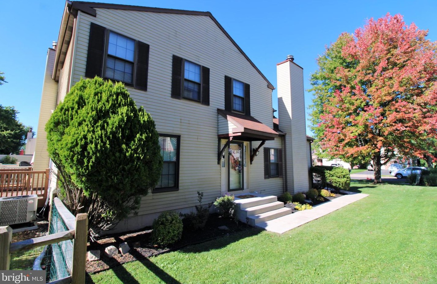 221 Parkview Way, Upper Makefield PA 18940-1138 exterior