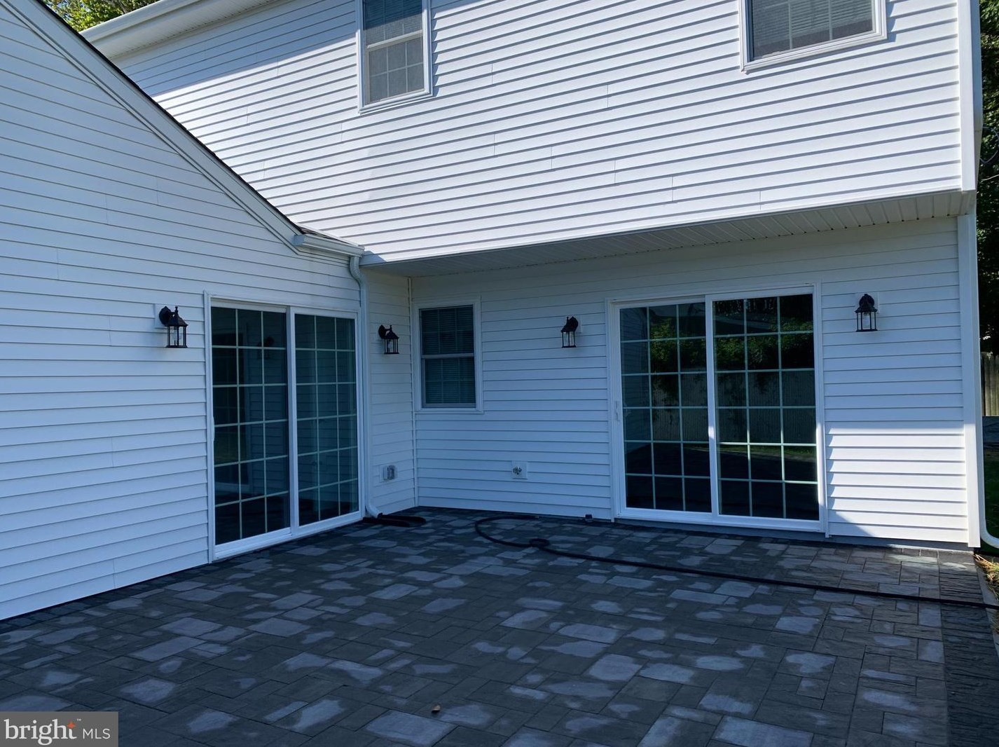 9 Edgewood Ln, Levittown PA  19054-3211 exterior