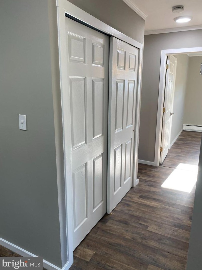 5 Tapered Oak Ln, Levittown PA  19054-2223 exterior