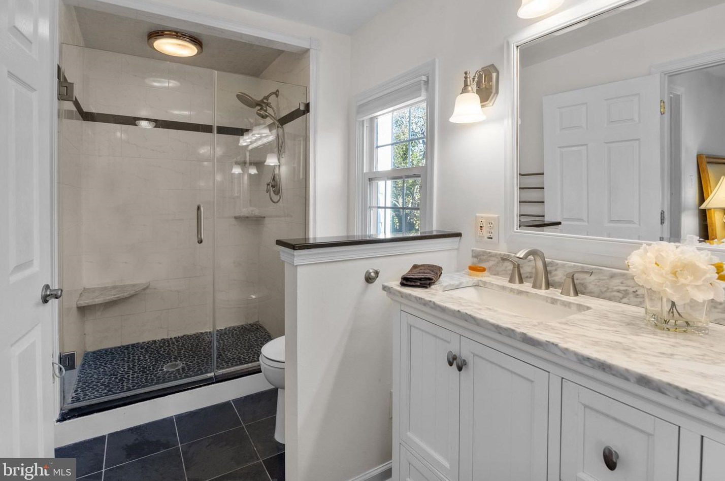 107 Frost Ln, Upper Makefield PA 18940-2010 exterior