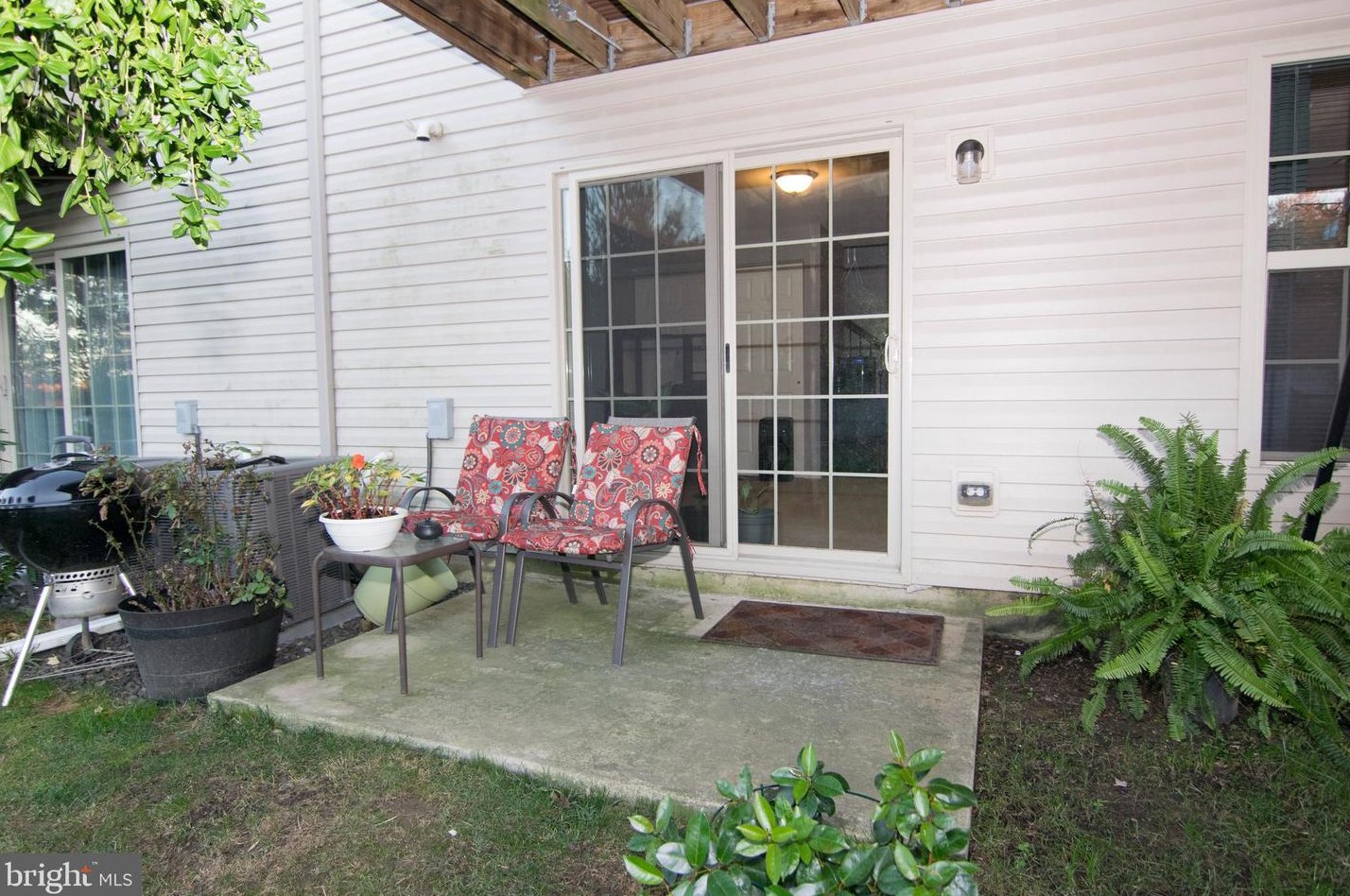 50 Bowman Dr, Langhorne PA  19053-1601 exterior