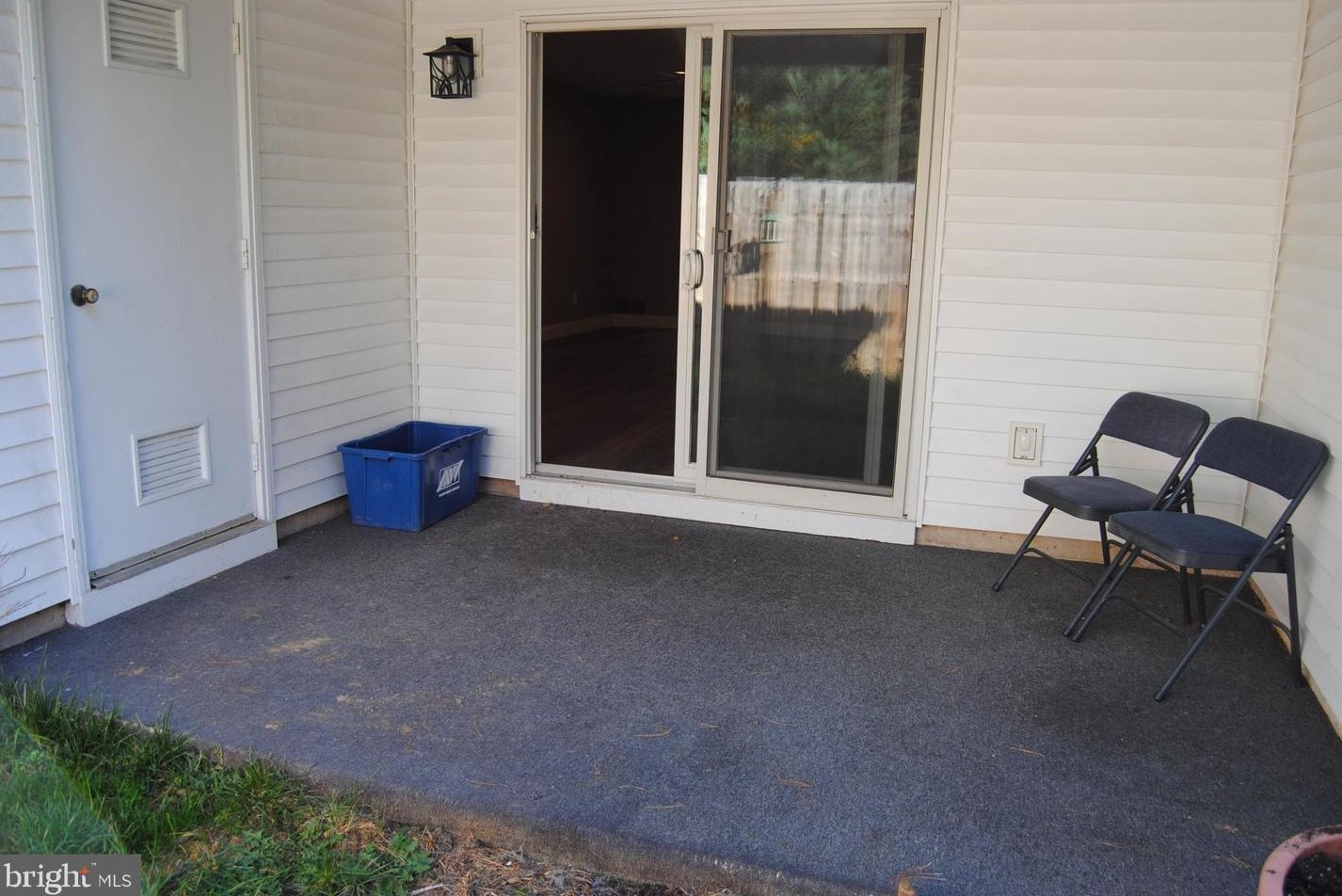 62 Ardsley Ct, Upper Makefield PA  18940-2309 exterior