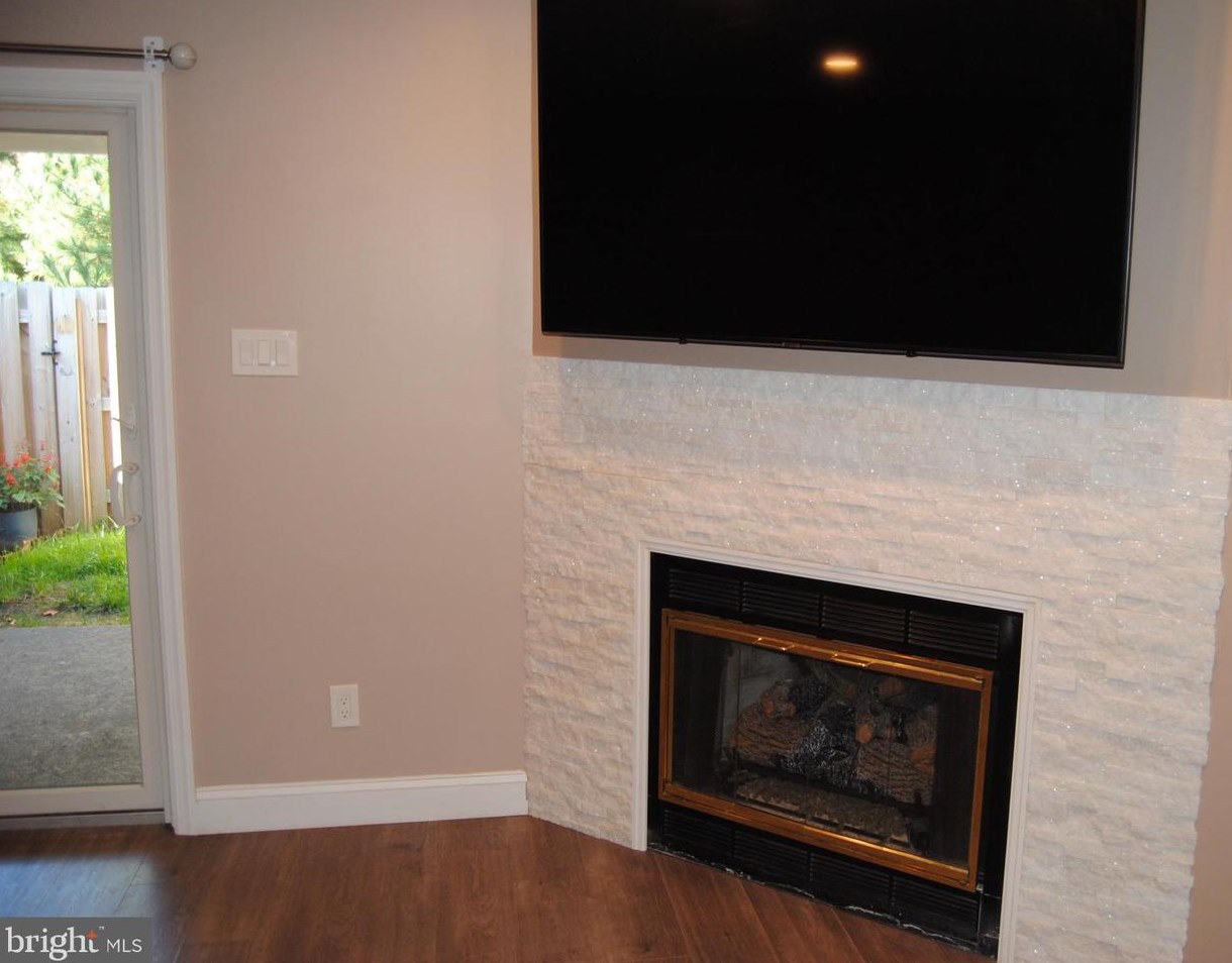 62 Ardsley Ct, Upper Makefield PA  18940-2309 exterior