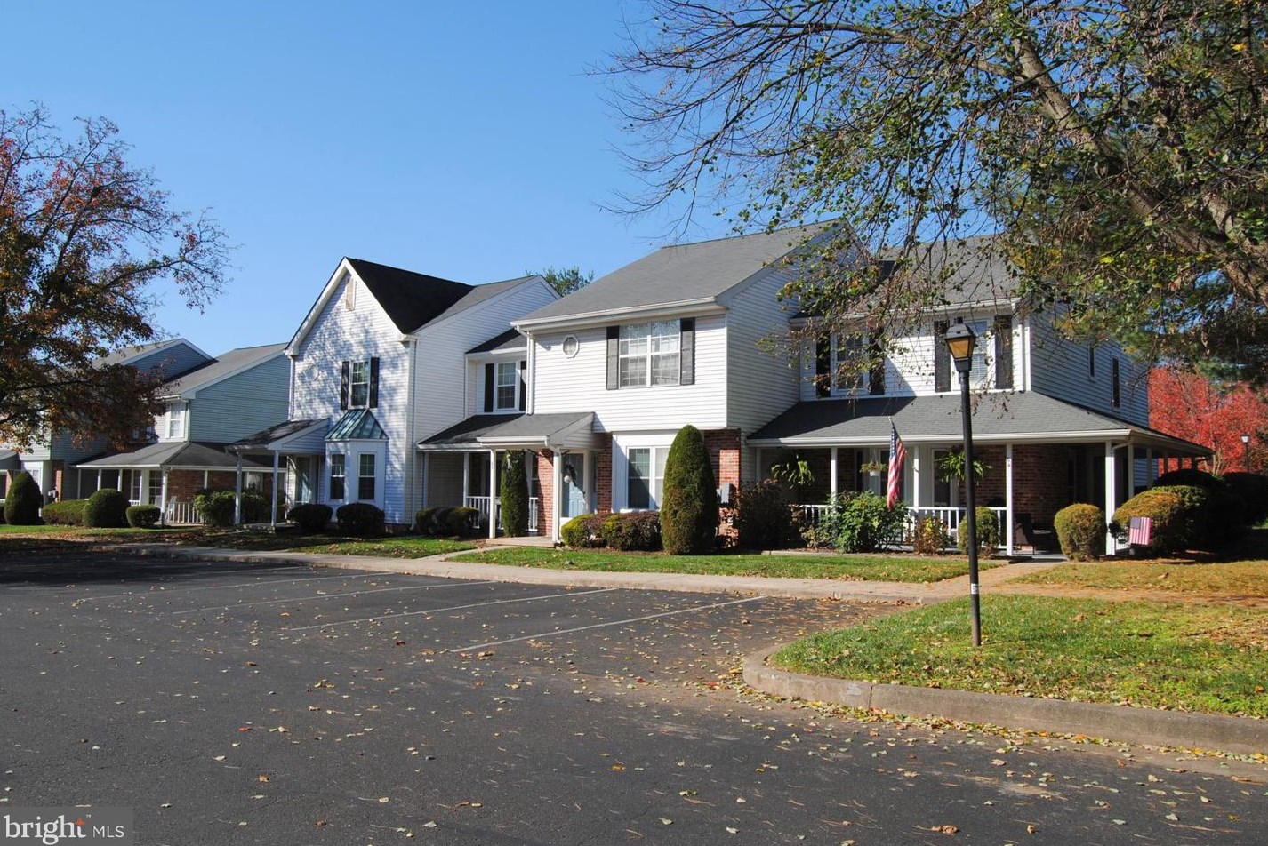 62 Ardsley Ct, Upper Makefield PA  18940-2309 exterior