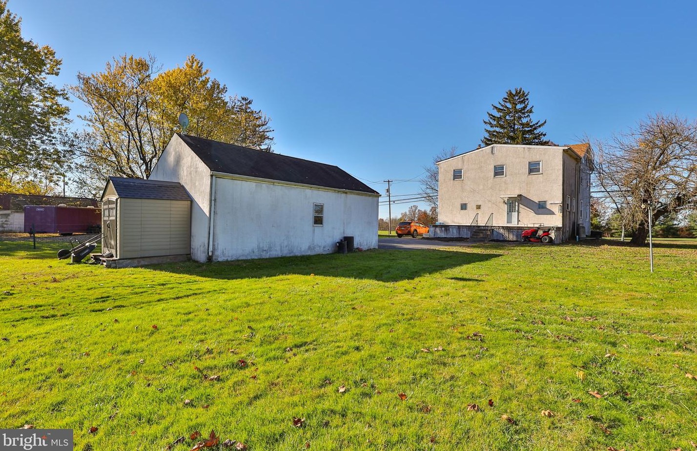 2028 Ridge Rd, Sellersville PA  18960-3056 exterior