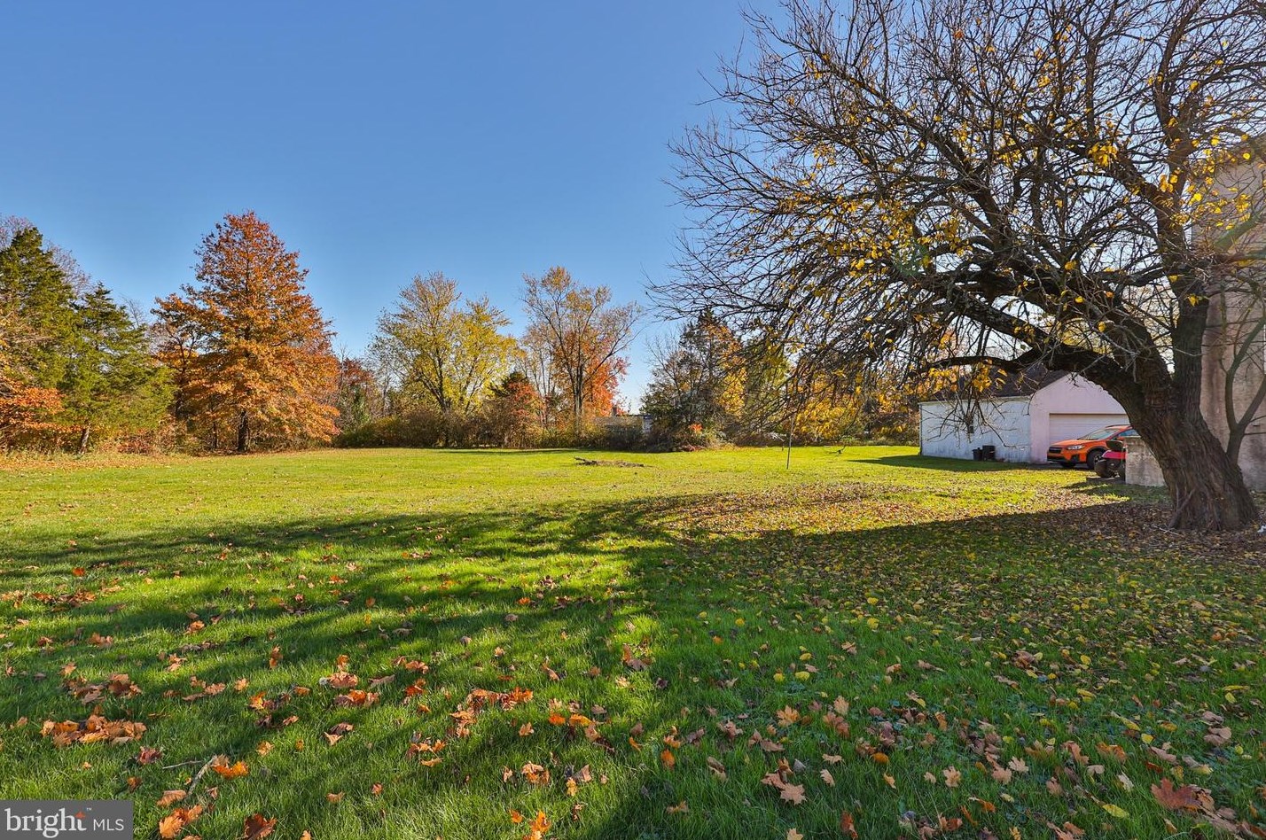 2028 Ridge Rd, Sellersville PA  18960-3056 exterior