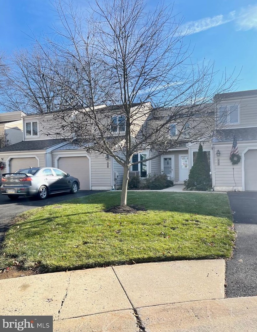 224 Hastings Ct, Gardenville PA  exterior